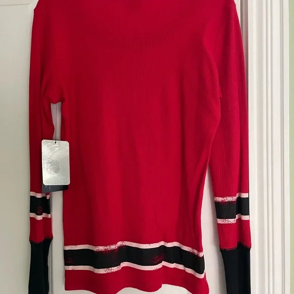 Women’s Blackhawks waffle knit long sleeve shirt size M - Picture 2 of 5